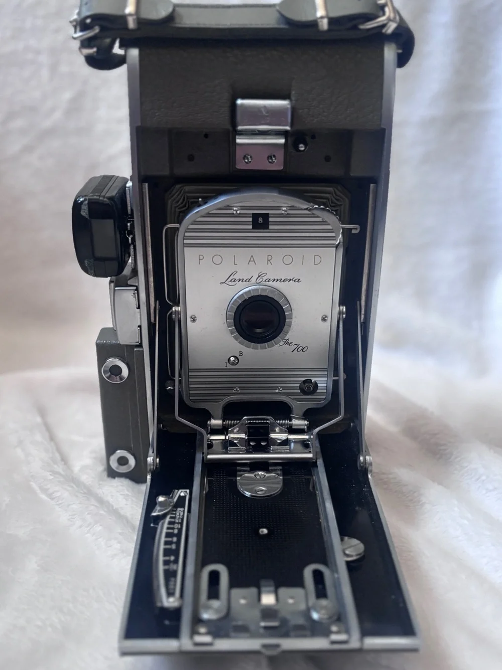 Vintage Polaroid Land Camera 700 Untested Bundle w Case Key Flash